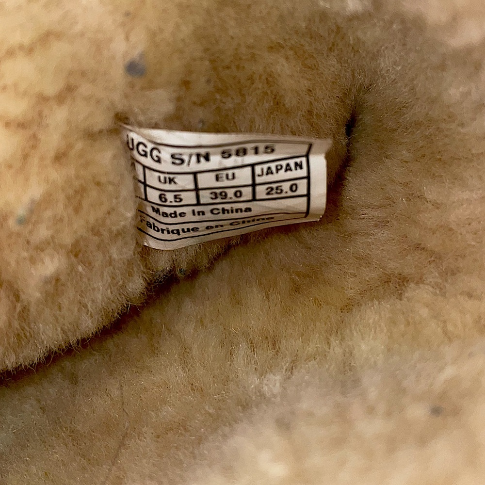 UGG Boots - Picture 4 of 6